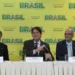 O ministro da Educação, Cid Gomes, detaca que o tema da redação do Enem 2014 – publicidade infantil –

            não  foi  tão  discutido  pela  mídia  quando  a  Lei Seca, tema do ano anteriorWilson Dias/Agência