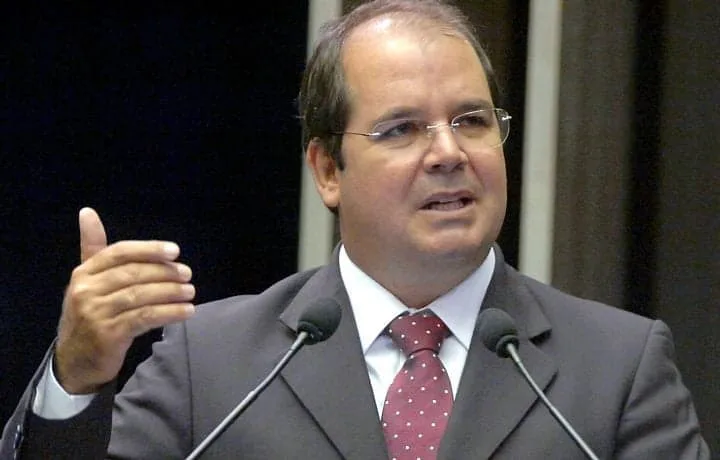 Deputados estaduais reúnem-se com governador Tião Viana