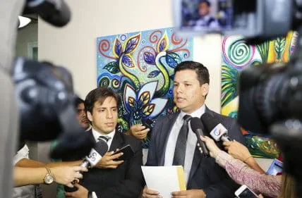 Ação proibia contratações do governo com cooperativas