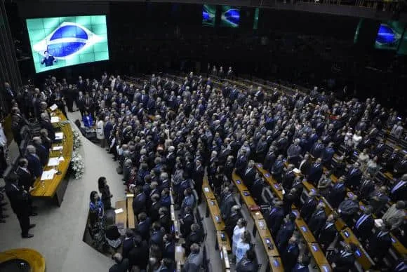 Deputados federais acreanos assumem mandato e prometem empenho pelo Estado