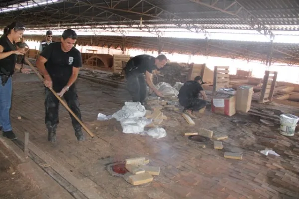 Mais de 400 quilos de drogas são incinerados no Acre