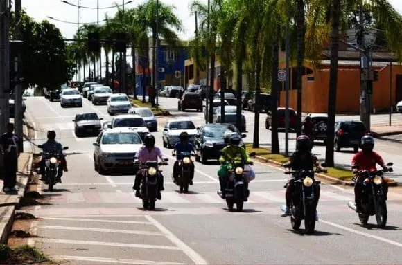 Proprietários devem ficar atentos quanto à regularização de veículos