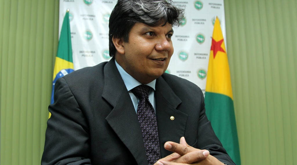 Dr. Fernando Moraes