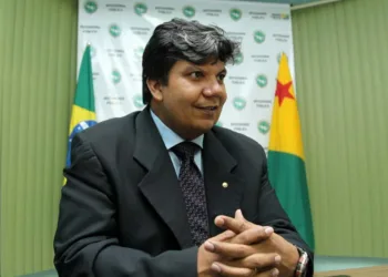 Dr. Fernando Moraes