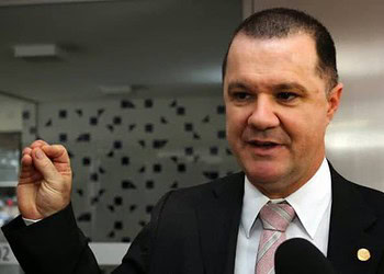 Ministro vem ao Acre para efetivar liberação de benefício do INSS a atingidos com cheia