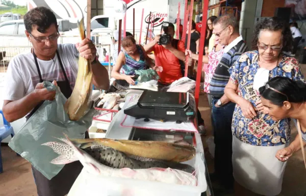 Prefeitura e governo organizam a 6ª Feira do Peixe na Semana Santa