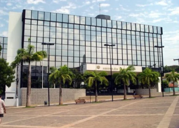 Deputados aprovam orçamento de R$ 5,9 bilhões para 2020