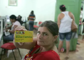 Pagamento Bolsa Família injeta na economia acreana mais de R$18,6 milhões até a próxima terça-feira, 31