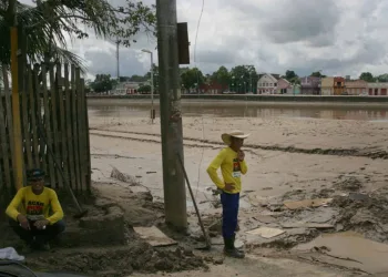 Após mais de um mês, Rio Acre fica abaixo da cota de transbordamento