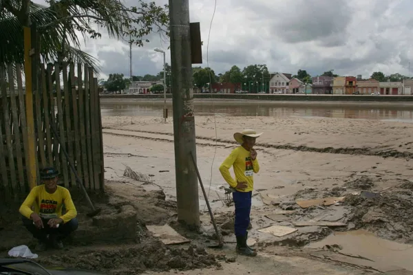 Após mais de um mês, Rio Acre fica abaixo da cota de transbordamento