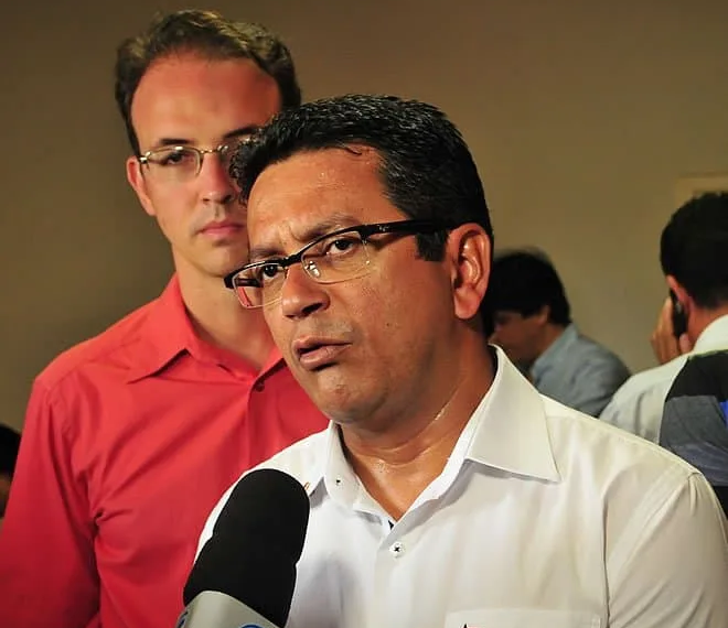 Ermício Sena comenta declaração de deputado petista quanto a crise entre a sigla e o PMDB