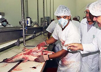 Tião Viana visitou o Complexo de Piscicultura e ficou satisfeito com o que viu