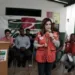 Nazaré Araújo levou cestas básicas para o município. (Foto: Secom)