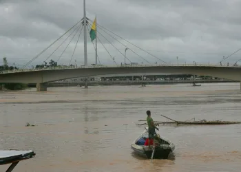 Rio Acre sobe 10 centímetros em três horas e reforça previsão de repiquete nos próximos dias