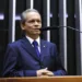 Angelim sobe à tribuna e volta a cobrar celeridade na ajuda ao Acre
