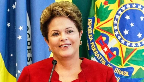 Dilma: crise é passageira e ajuste vai ajudar o país a enfrentar dificuldades