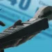Com dólar 'caro', comprar importado no Brasil pode ser vantajoso