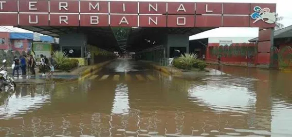 Comerciantes sofrem com interdição do Terminal Urbano