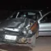 Acidente na Estrada da Sobral entre carro e moto deixa um ferido
