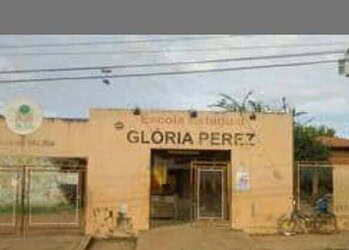 Criminosos invadem escola no Xavier Maia