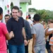 População fez questão de agradecer ao prefeito. (Foto: Ascom PMRB)