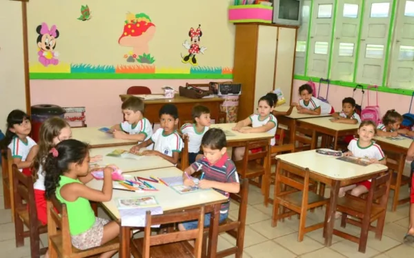 Rede municipal oferece vagas para pré-escola e Ensino Fundamental