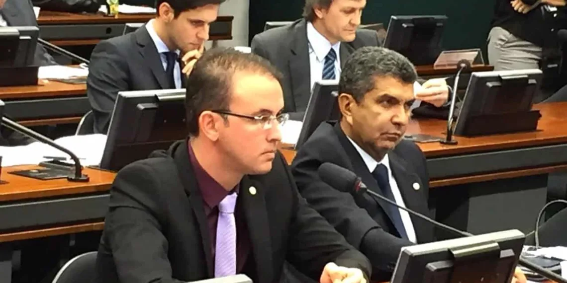 Leo de Brito apresenta PL que pretende reduzir evasão no ensino superior