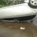 Mulher capota carro e fica presa às ferragens em Rio Branco