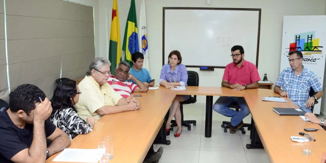 Sindicatos, vereadores e Prefeitura entram em consenso sobre parcelamento da licença-prêmio