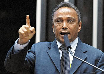 Sibá afirma que oposição articula retirada do PT na eleição presidencial de 2018