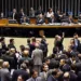 Câmara conclui votação do projeto que regulamenta contratos de terceirização