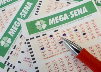 Mega-Sena pode pagar prêmio de R$ 12 milhões neste sábado