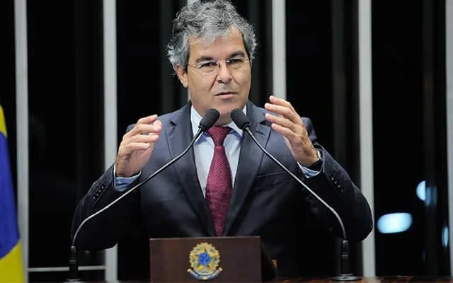 Senador fez declaração em entrevista ao Jornal Brasil Econômico. (Foto: Divulgação)