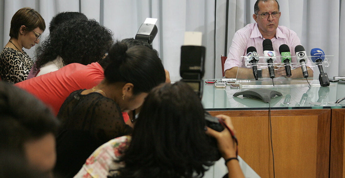 Porta-voz do governo acreano falou para a imprensa. (Foto: Odair Leal/ A GAZETA)