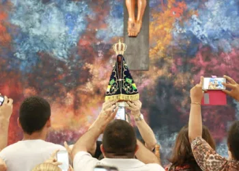 Imagem de Nossa Senhora Aparecida chegou a Rio Branco e estará em Epitaciolâncida nesta sexta