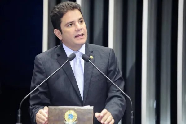 Senador Gladson Cameli tem Carteira de Habilitação cassada pelo Detran