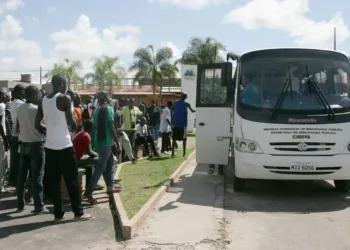 Transporte voltou a ser feito, após quase dois meses . (Foto: Odair Leal/ A GAZETA)