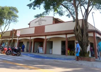 Vendedores esperam recuperar os dias de glória do Quinze com reforma do mercado