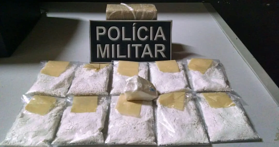 Operações policiais em Sena Madureira apreendem 3,18 kg de drogas