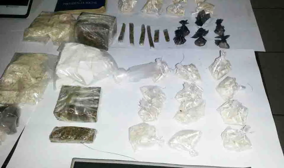 Policiais descobriram a droga após denúnia anônima
