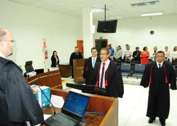 Juiz Cloves Ferreira toma posse no cargo de Membro Titular do TRE-AC