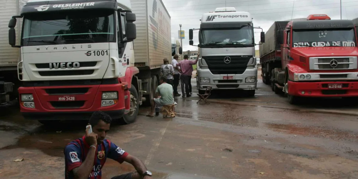 Servidores da Suframa no Acre entram em greve por tempo indeterminado
