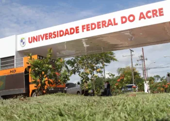 Acadêmicos da Ufac, veteranos e calouros falam da greve dos professores