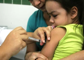 Governo prorroga vacinação contra a gripe até 5 de junho em todo o país