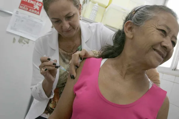 Antes mesmo do dia D, vacina contra gripe já é bastante procurada na cidade