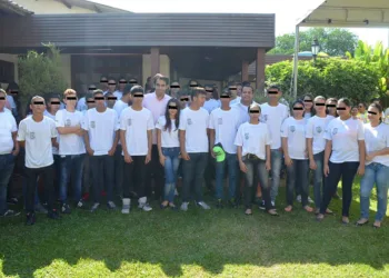 Detran contrata socioeducandos