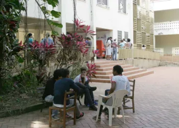 Grevistas organizam marcha para quarta-feira