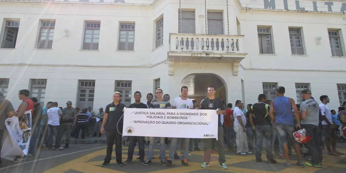 Rio Branco é invadida pelas greves