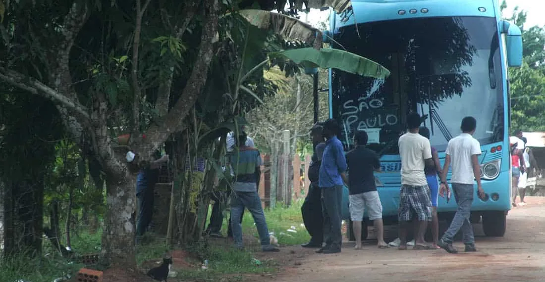 Acre aguarda liberação de verba para enviar 1,7 mil haitianos a SP e Sul do país