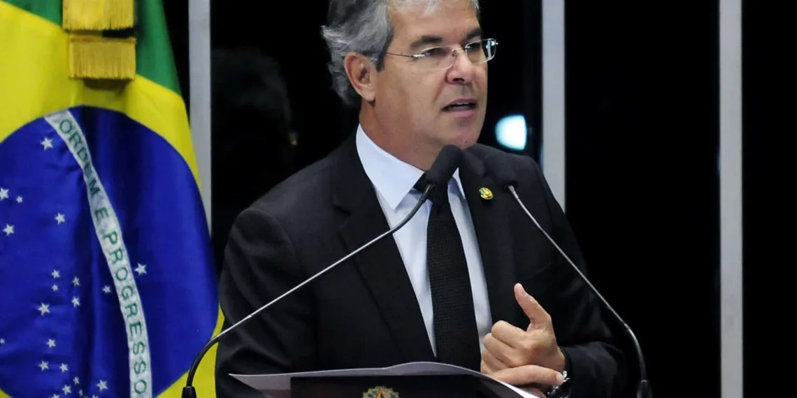Senador questiona vazamento do conteúdo de delações premiadas da Lava Jato